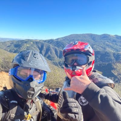 Brezie_'s profile picture. 