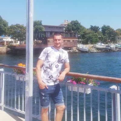 garip_uA's profile picture. Ne Mutlu Türküm Diyene!          Galatasaray⭐🌟🌟⭐ 
Mustafa Kemal Atatürk 🇹🇷
Bulgarian National🇧🇬

“Sen hüzünlüsün diye dünya durup sana yol vermeyecek.”