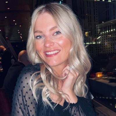 CJdreams16's profile picture. •• let all that you do, be done in love 🖤