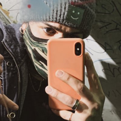 riverisbackk's profile picture. am I still awake or am I already asleep, dreaming of my room?