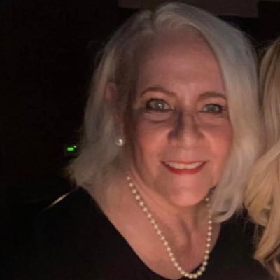 Maureen77442621's profile picture. 