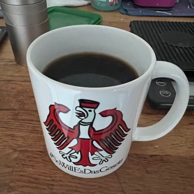 Jurakittel's profile picture. Exilnorddeutscher, Zwillingspapa, Beamter, Jurist. Bisschen Jura und viel Quatsch! #verwaltungsresopal