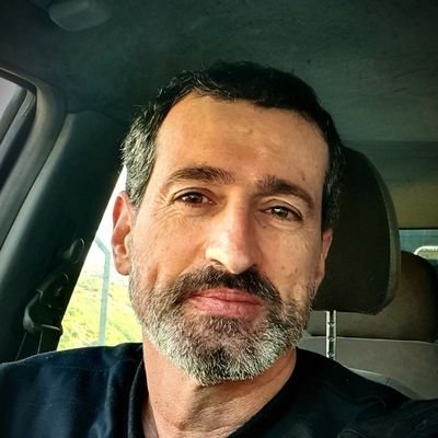 elazarher's profile picture. 