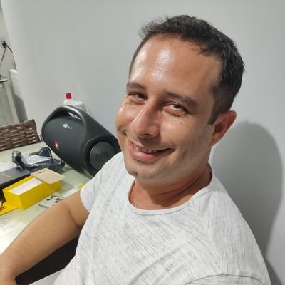 Sou carioca, programador, tenho 42 anos e cola aí pra saber mais!