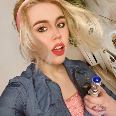 роза с бензопиламиさんのプロフィール画像