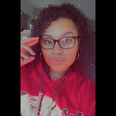 I love elephants and I also love tacos...a lot. | UNCG Alumna 💙💛 |