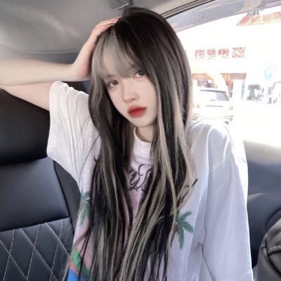 Alena_luhv's profile picture. I lost all my followers after deactivation of my account, any follows would be appreciated. (follow for follow back)