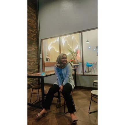 sitihartinah_SH's profile picture. keep fight, always remember Allah