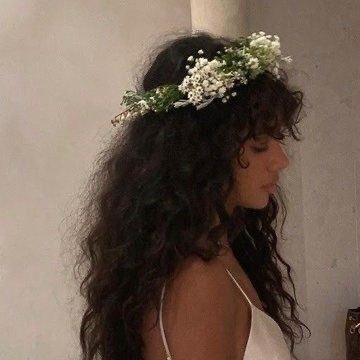 edgaraIlenho's profile picture. she/her | lover of chai, wine, and literature | #booktwt cr: