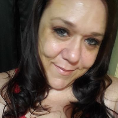 Hey! Im a happily married mom to six children. I just enjoy making new friends with good people. I Stand Alone!