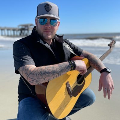 Nashville bases Country music singer songwriter