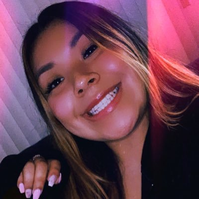 BrianaVilla12's profile picture.