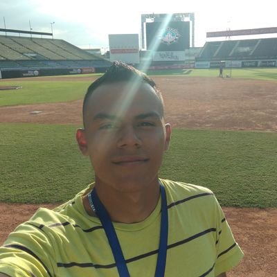 🇻🇪Venezolano/22Year/ CEO @Palcobeisbolero / Redactor y Periodista deportivo/
Fan del Rock 🤘🏼y el Béisbol ⚾