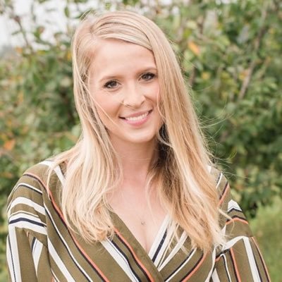 emkdems's profile picture. 👩🏼‍💻 Driven by analytics, coffee, & Taylor Swift. Mom to two cool kids. Views are my own.