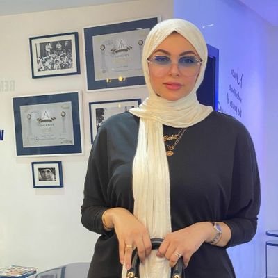 Cest lavi♥️احب ناس الي تغرد بحب وايجابية وضحك وناسة .مغردة من سنة ٢٠١١ بس حسابي القديم لغيته بحلوة ومرة 🥳
