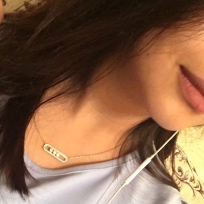 إن العقبات هي جسوري نحو النجاح وإن المشاكل هي علامات على أن الوقت حان للتغير نحو اتجاه جديد
