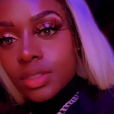NissaBrinx's profile picture. Private Chef 👩🏾‍🍳 Namaste 🔮✨ Single🤫
