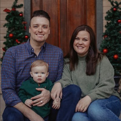 I landed my dream job the day I was born. I love Lindsey, I Fish, I Golf, I Ball, I go to Church-es, I Sing, I Worship, I repeat. Just give Me Jesus!