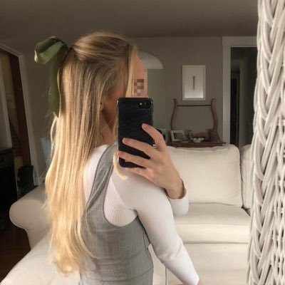 She/her - 20s - The daily struggles of living a life with a tiny weak bladder & some of my silly thoughts too! 💕 7 years recovering from ED ✨️ - DMs Open