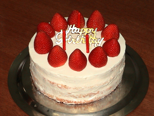 loayumi's profile picture. やんちゃな子供達＆ペットの犬や熱帯魚達の世話に追われながら、お菓子作りや懸賞応募、モニターなどを楽しんでいる主婦です。よろしくお願いします。