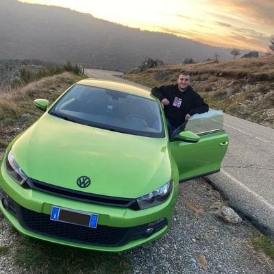 è arrivata l'ora di cambiare la bio ma non so cosa scriverci