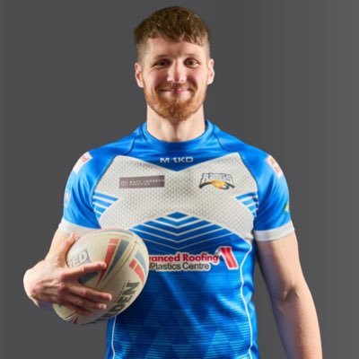 Cumbrian born rugby league player for @barrowraiders, Apprentice electrician and father to Duke