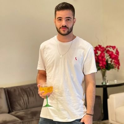 biellim12's profile picture. Apenas existindo