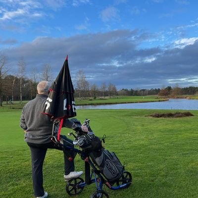 molenbroek's profile picture. Is getrouwd met Wilma en heeft 2 kinderen Karlijn en Jasper.  Gaat graag zeilen/golfen/skieen.