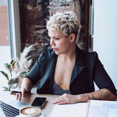 sheovershares's profile picture. | Communications coordinator at Stiff. |
Bodybuilder turned PR specialist & 
Self-proclaimed over-share-er