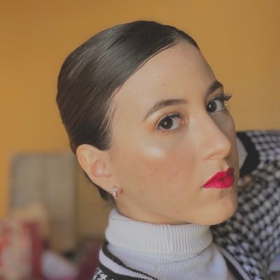 NicoleIMacias Profile Picture