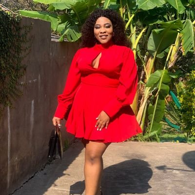 Vieeeeh's profile picture. Traditional healer 🦁
Private pilot 🛫
Virgo♍
UMntwana weThonga ❤️👑