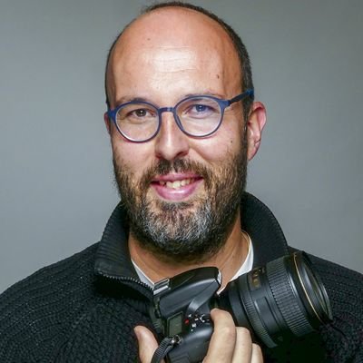 Fotógrafo de emociones. Sesiones de fotos personalizadas, reportajes familiares ,etc.