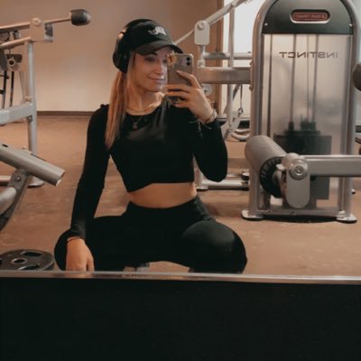 alyssapisani23's profile picture. 🌵⚾️🌻