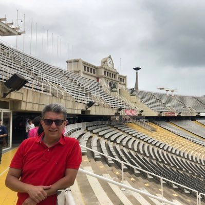 Coordinador invitados en medios. Aficionado a la fotografía, seguidor de los Botellos y fan de los Acereros.