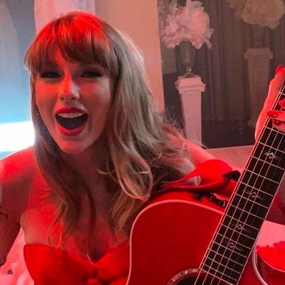 comfortbtrtay's profile picture. safe place for rushers and swifties 💌