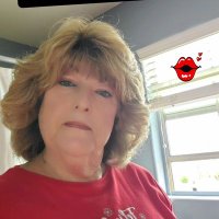 Glenda Cantrell - @1048670f60bd41f Twitter Profile Photo