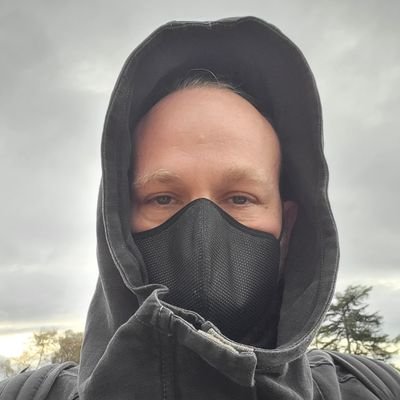 German expat in CA. Always looses at foosball. Counts to 31 on one hand. Speaks Go, JS, Java, Python, and PHP, and just ADORES penguins. My opinions are my own.