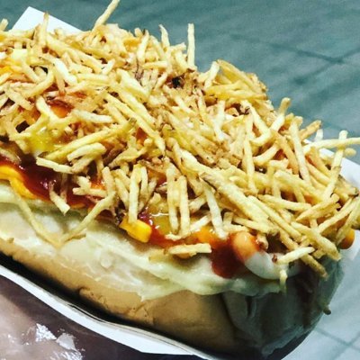 Homenagem as comida que só tem aqui. Nada de coisa nutela, só as inovação braba:
pizza de picanha
acarajé de feijoada
sanduiche de banana com sardinha e por ai