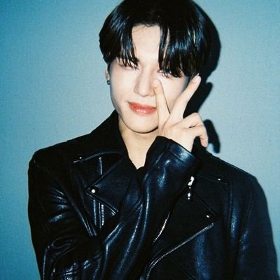 ayampnyet's profile picture. #JWY 1999: unreal.