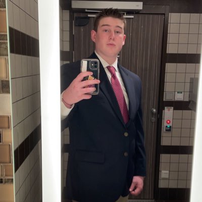 |Western Michigan |245lb’s|6’1| linebacker and Defensive tackle| https://t.co/aXzljzkwLI email:Jpwhisnant2@gmail.com