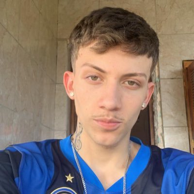 Respeita minha loucura que eu respeito a tua essência. 🇦🇹 ♌☯️@RodrigueesDudaa 💍❤️