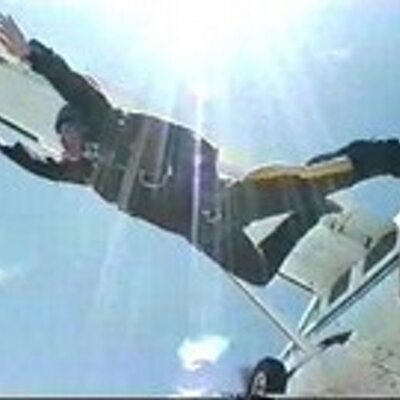Skydiver, USPA lifetime member,
Japanese Teacher, Sky Art, Traveler, Sky Cafe,
SystemEngineer, Natural Language Processing, Text Mining,
Caregiver 🐳 $BLUAI