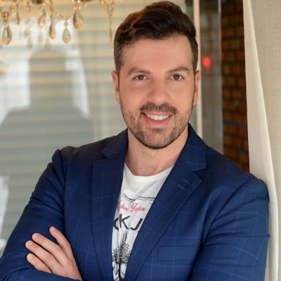 Nutricionista, Professor e PhD em educação física e psicólogo