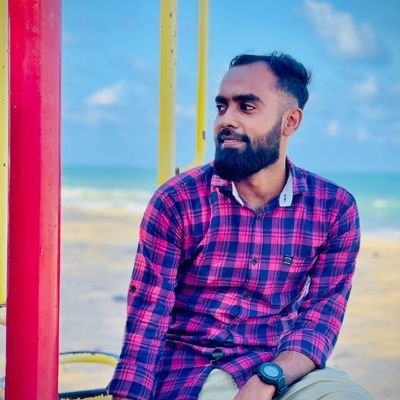 MajeedAmry's profile picture. நீங்கள் அலட்சியமாய் கடந்து சென்றதோர் பாதை அல்லது யாதேனுமோர் மக்கள் கூட்டத்தில் நானும் இருந்திருக்கக்கூடும்...😊