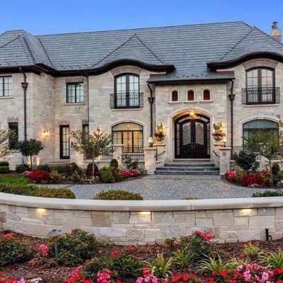 linasamad4's profile picture. 