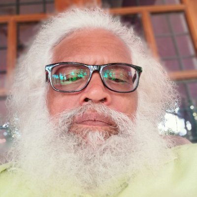 azeezpa11's profile picture. 