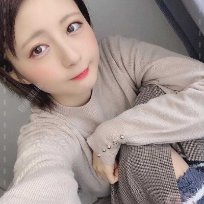 ケーキ屋❣
彼氏と別れて1人の時間が増えました💦 心も体もさみしいです 
エッチな関係になってもいいよって人と繋がりたい♡
DM開放してるよ！フォローしてからメッセージちょうだい(*´ω｀*)