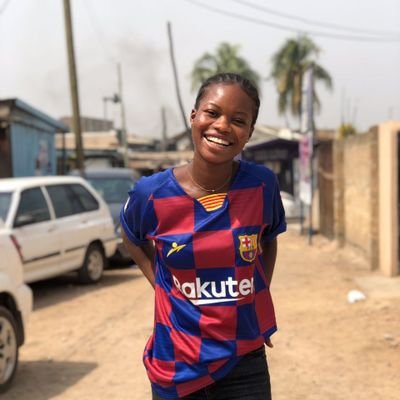 an easy going girl who loves to smile a lot ☺️.lover of the color BLACK 🖤