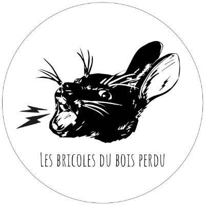 Petite boutique de créations artisanales spécialisée en art du fils, nous créons des peluches, jouets et décorations.