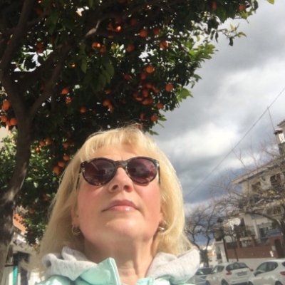 Coucou comment allez-vous moi c'est Berline